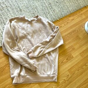 Tilly’s size small crew neck sweatshirt​​